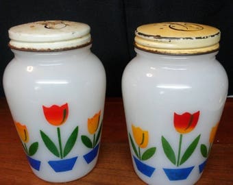 Fire King Tulip S&P shakers