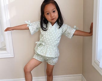 100% Cotton Baby Kimono Robe Set (Baby Dotty) || Perfect Baby Shower Gift || Airy and soft || Machine-wash safe || Matching mom & tot outfit