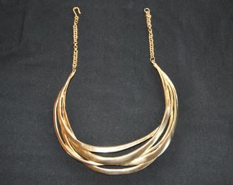 Vintage Kenneth Lane Gold Tone Cut Out Collar Necklace
