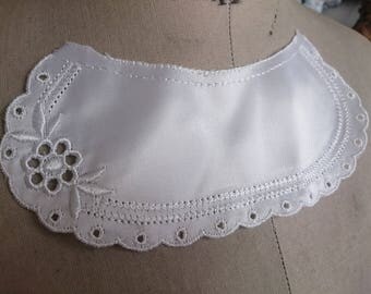 Beautiful Vintage Satin Broderie Anglaise embroidered Floral white lace childs dress collar christening costume dressmaking