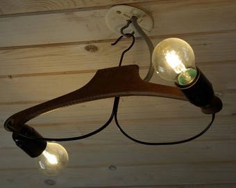 Cintre en bois suspension