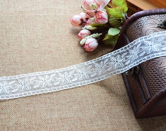Organza embroidered lace Largeur3.5cm L035004