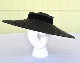 1940's vintage black wide brim straw hat with black velvet bow hat band