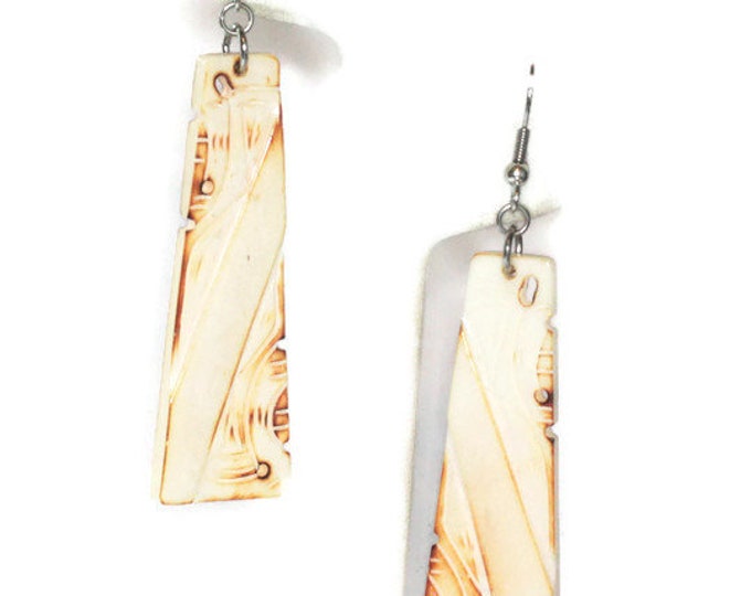 Tribal Design Dangle Earrings Carved Burn Out Design Simulated Bone Drop Pierced Earrings