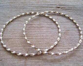 Vintage Silver Twist Bangle Bracelet Set, Vintage Bangles, Pair of Silver Plated Bracelets, Thin Twist Bangles, Bracelet Lot