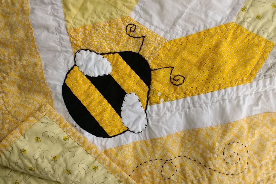 Bumble bee baby quilt yellow grey white bumblebee nursery