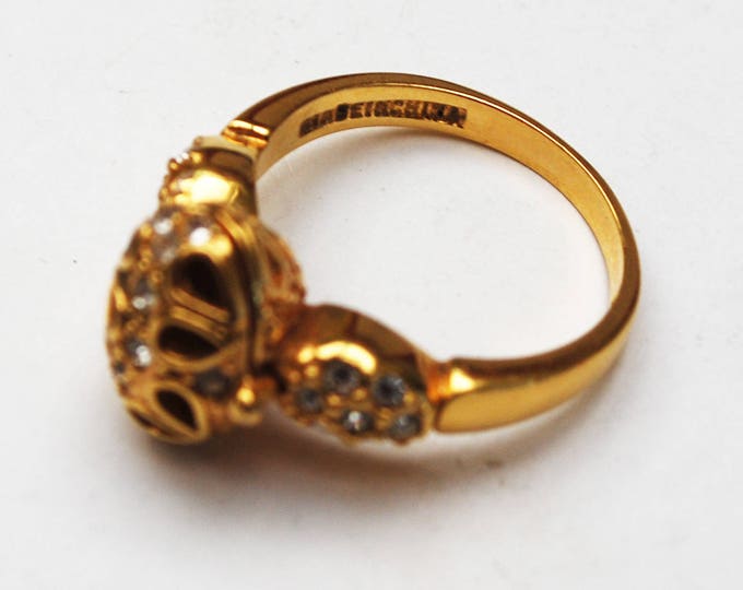 Rhinestone Poison Ring - Locket ring - Size 8 - Signed Lind - 14 HGE KT gold - crystal - China