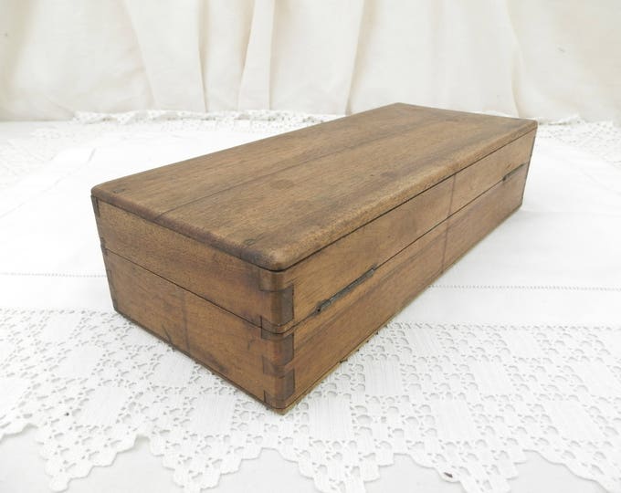 Antique Wooden Dovetail Paint Box for Traveling Artist with Working Lock and Key, French Outdoor Art Box Made of Oak Wood with Brass Handle