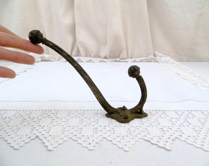 Antique Cast Iron French Wall Hanging Coat and Hat Hook, Victorian Clothes Rack made of Metal, Entryway Home Fixture Antique Cast Iron French Wall Hanging Coat and Hat Hook, Victorian Clothes Rack made of Metal, Entryway Home Fixture