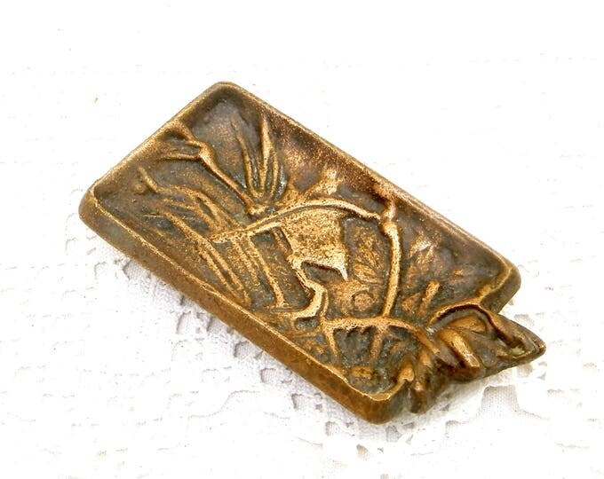 Small Art Nouveau Bronze Ashtray Decorated with a Finch Bird Perched on a Branch, Belle Epoque Vide Poche, Victorian Metal Work, Ring Dish