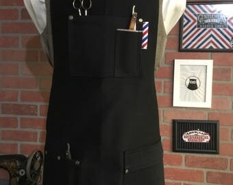 Reversible barber apron