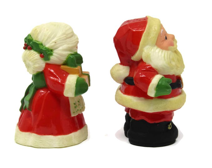 Vintage Hallmark Santa Salt and Pepper Shakers - Santa and Mrs. Clause Shaker - Christmas Salt and Pepper Shakers - Christmas Decor Mom Teen