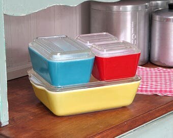 Vintage Pyrex Primary Color Refrigerator Dish Set
