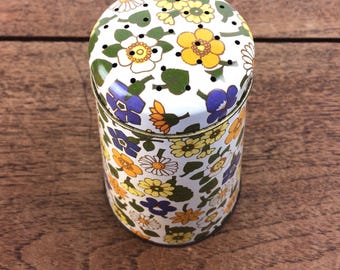 1970's retro floral patterned tin flour sifter/shaker