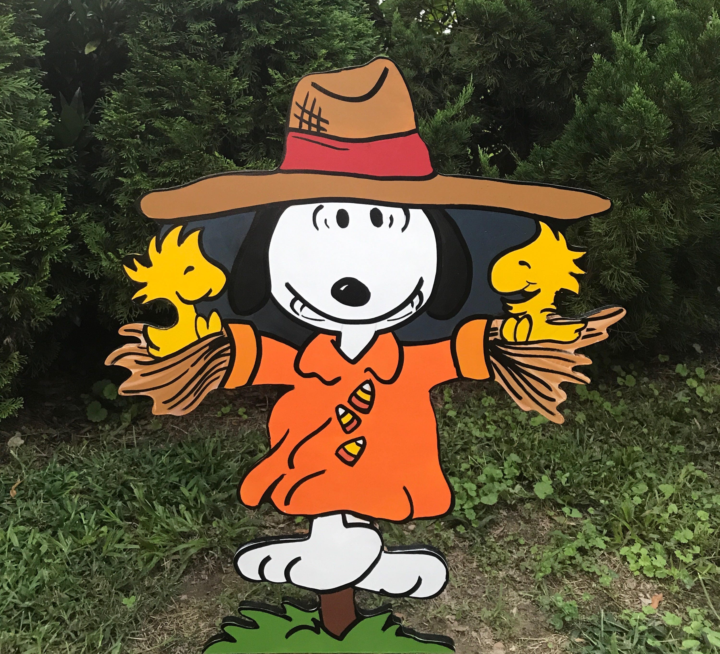 Halloween Hand Painted yard Art Scarecrow Snoopy