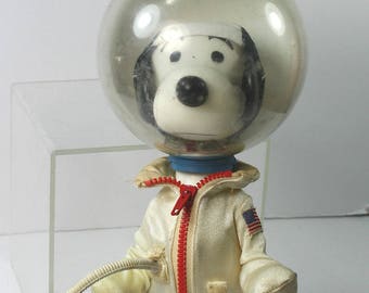 vintage 1969 snoopy astronaut doll