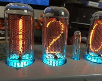 Big Nixie Tube Desk Clock 6 tubes IN-18 (NOS) in stainless steel case with fully programmable multicolor RVB LEDs