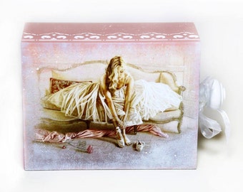 christmas gifts for sister Beauty gift Personalized jewelry box for girl Ballerina Custom wood keepsake box handmade Wooden storage box pink