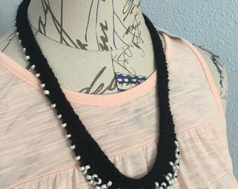 black knit necklace, knitted necklace, black and white necklace, beaded necklace, statement necklace, rustic jewelry, bib necklace,