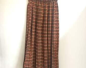 Royal Blue Checks Silk Skirt With Majenta Alia Cut Blouse main image 1