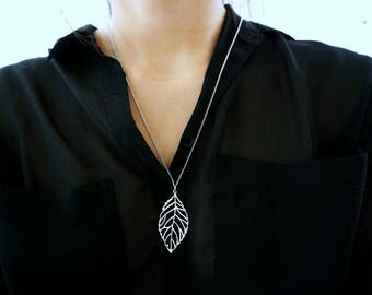 Delicate Antique Silver LEAF NECKLACE / Long Leaf Necklace / Minimal Modern Jewelry / Simple Long layering Necklace / Everyday jewelry