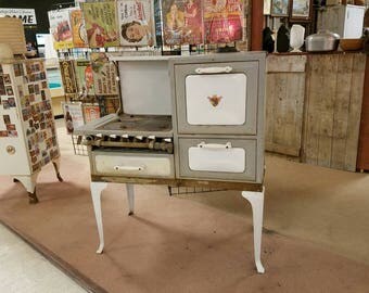 Antique, ANDES, Cast Iron Gas Stove - Local Pick Up Only!