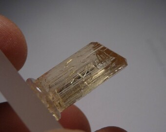 Yellow SCAPOLITE raw Crystal (2gramm) Yellow Scapolite Crystal rough, Tanzania #11