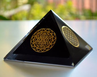 Protective Orgone Pyramid 4", EMF protection, Flower of Life, Sri Yantra, reiki, wealth, money