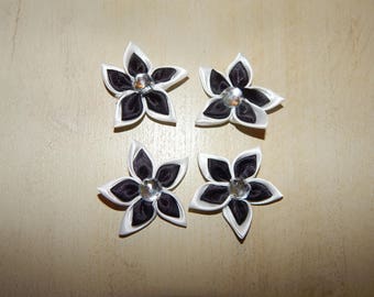 4 appliques 5 petal flower black white 4 cm