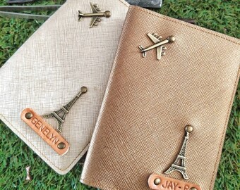 Personalized Passport Holder with 1 Charm