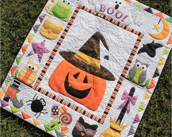 HALLOWEEN FAVORITES LASER Cut Applique Kit, Trick or Treat, Boo!, Halloween Quilt, Quilt Fabric, Prefused/Precut, Pumpin, Witches, Spiders