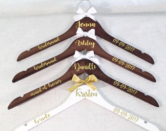 FLASH SALE!! *15% off* Personalized Bridesmaid Dress Hanger | Custom Hangers | Bride | Maid of Honor | Bridesmaid | Flower Girl