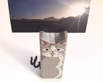 Cat photo holder