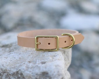Scandinavian tan leather dog collar, handmade of natural veg tanned leather