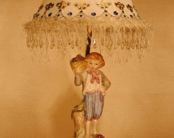 Vintage Figurine Boudoir Lamp