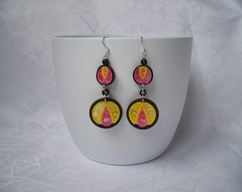 Modern earrings / paper / quilling