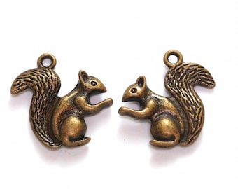 Set of 2 squirrel charms charms