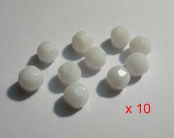 Set of 10 white 6 mm faceted glass beads