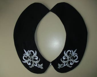 Peter Pan collar fashion accessory necklace