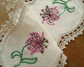 Vintage Hand Embroidered Sandwich Doily - Pink Tiger Lilies