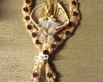 RAFFIA DECORATION TO HANG