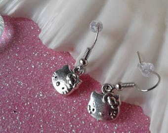 Kitty Cat Earrings with Bow