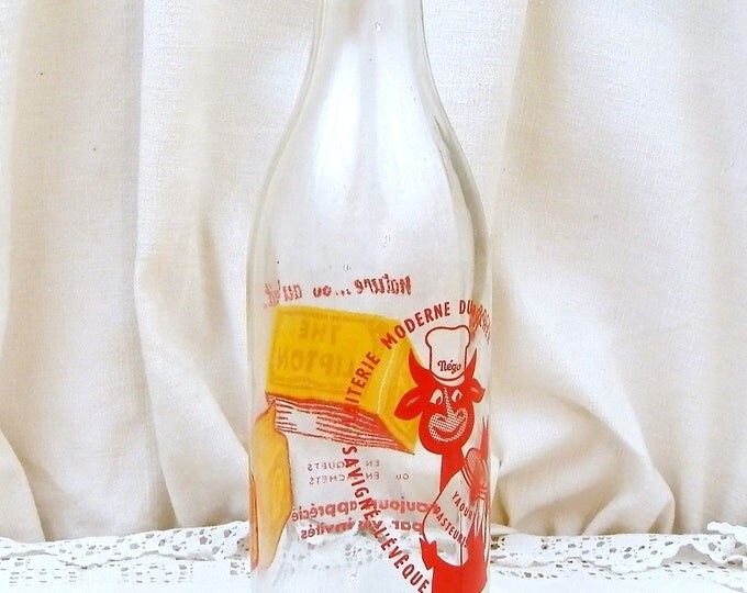 Vintage 1950s French Milk Bottle from a Dairy near Le Mans Advertising Lipton Tea in Orange and Red 1 L, 1960 Retro Kitchen, Cow And Yogurt Vintage 1950s French Milk Bottle from a Dairy near Le Mans Advertising Lipton Tea in Orange and Red 1 L, 1960 Retro Kitchen, Cow And Yogurt