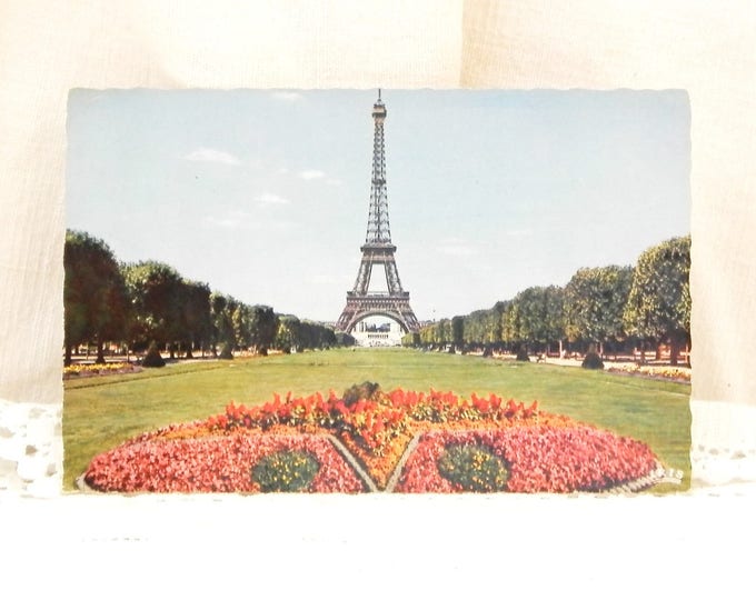 Vintage French Colored 1960s Postcard of the Eiffel Tower in Paris France, French Decor
