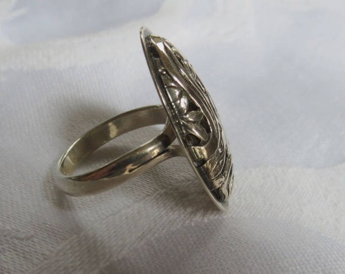 Beau Sterling Ring, Vintage Art Nouveau, Openwork Sterling Silver, Floral Motif, Size 6.5