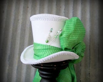 ON SALE Kentucky Derby Hat, Green Polka dot hat, Alice in Wonderland Mini Top Hat, Tea Party Hat, Mad Hatter Hat, Bridal Shower