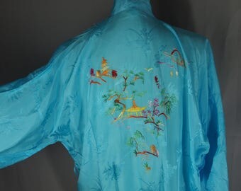 Blue kimono - dressing gown - robe - oriental robe - vintage gown - kimono jacket - duster - lounge wear - house coat - Chinsese coat