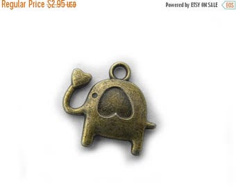HALF PRICE 10 Bronze Good Luck Elephant Charms - 15mm - Buena Suerte