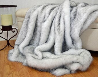 Faux Fur Throw Blanket, White Husky Faux Fur, Fake Fur Blanket Throw, 72" x 60"