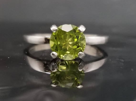 Peridot Silver Ring Size 6 7 8 9 Green Stone Jewelry 2 CTW Solitaire Engagement Promise Wedding Anniversary Sterling August Birthstone R156